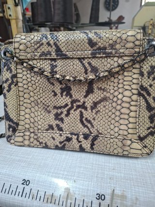 Borsa Toscana Pelle Effetto Pitone Beige e nero