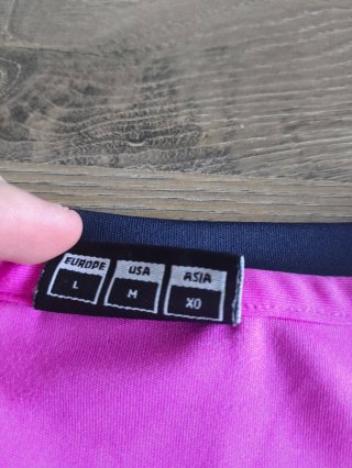 Camiseta deportiva Hummel rosa talla L