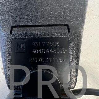 PRETENSORES DELANTERO DERECHO OPEL VECTRA B