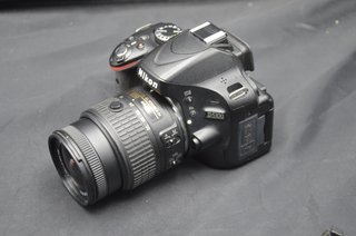 Cámara Nikon D5100 16.3MP + Accesorios
