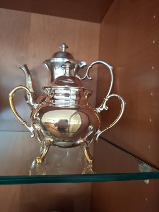 Juego de té de metal