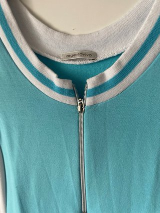 Vestido sin mangas azul y blanco
