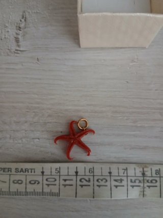 Ciondolo corallo rosso a forma di stella marina