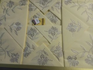 Mantel bordado 12 servicios
