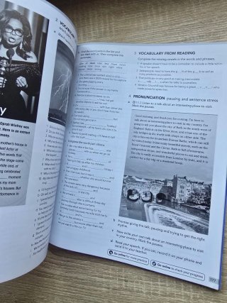 English File B2.2 libro inglés (2ndo bachillerato)