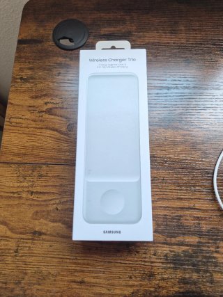 Samsung Wireless Charger Trio Pad