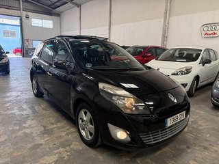 Renault Grand Scenic 1.5 dCi 105 Famili Edition 7plz 5p