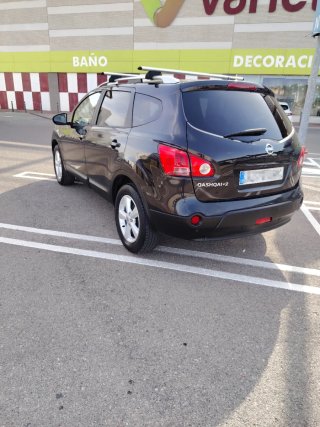 Nissan Qashqai+2 2010