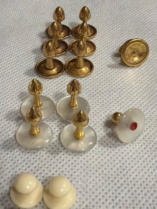 Lote Antiguos Botones Dorados y Nácar