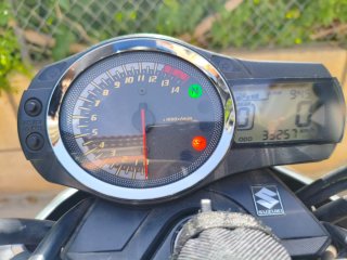 Suzuki Bandit 650 azul