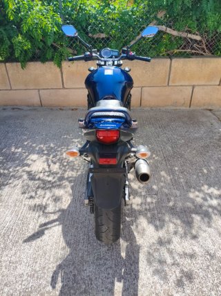 Suzuki Bandit 650 azul