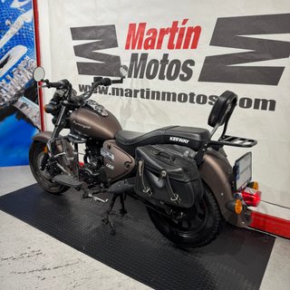 KEEWAY Superlight 125