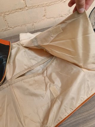 Bolsa de viaje multifunción beige y negra