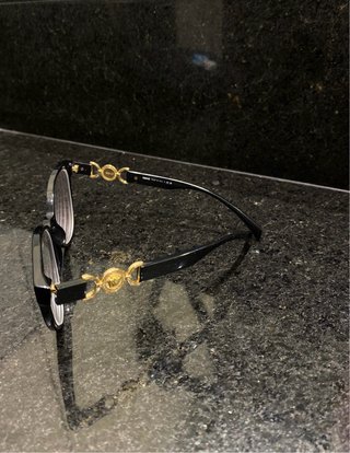 Gafas Versace Negras y Doradas