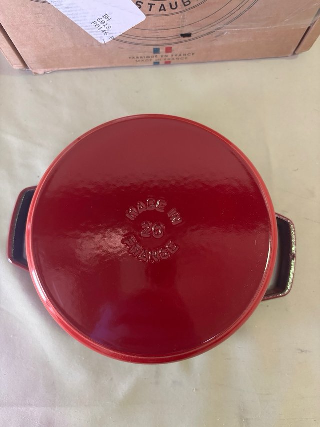 Olla Staub Roja