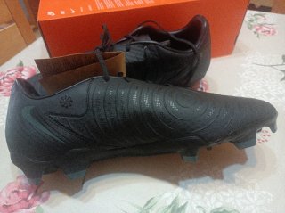 Botas de Fútbol Nike Talla 44.5 Negras
