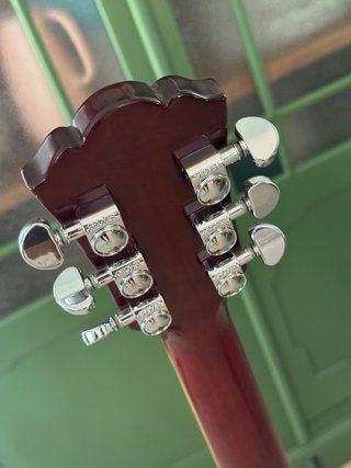 Guitarra Electroacústica Washburn
