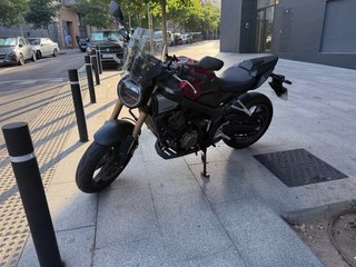 Honda CB650R E-Clutch 2025 | 4.000 km