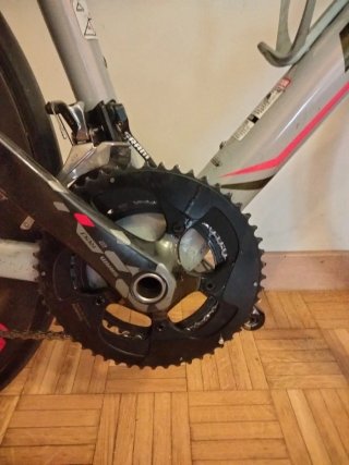 Bicicleta Fuji de carretera carbono alta gama