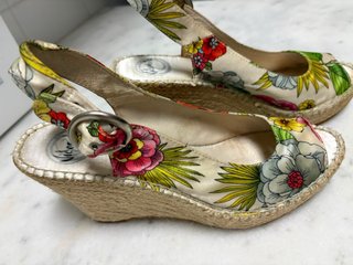 Alpargatas mujer florales