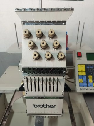 Bordadora Industrial Brother BAS-411