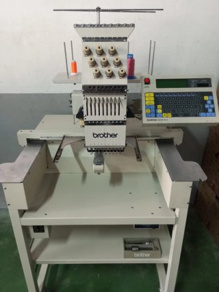 Bordadora Industrial Brother BAS-411