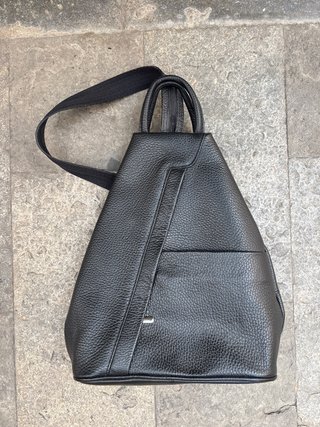 Mochila italiana cuero negro