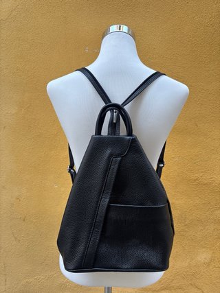 Mochila italiana cuero negro
