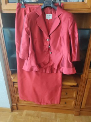 Traje de fiesta Dolores Teresa rojo talla 48