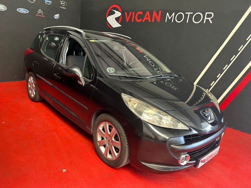 Peugeot 207 - foto 1