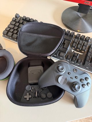 Pack Xbox Series X + Mando Elite 2 + Cascos Razer