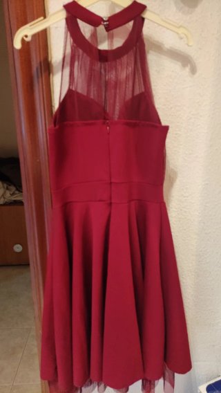Vestido fiesta rojo, puesto 1 vez.