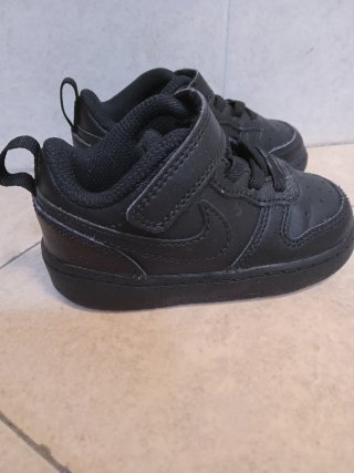 Nike n. 22 + 4 paia calzini