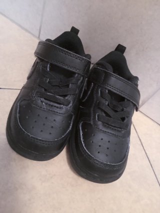 Nike n. 22 + 4 paia calzini