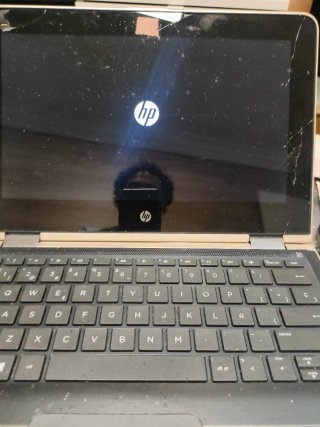 Ordenador portátil HP Dorado y Negro