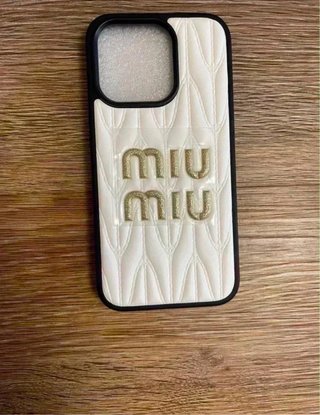 Funda Miu Miu Blanca Acolchada