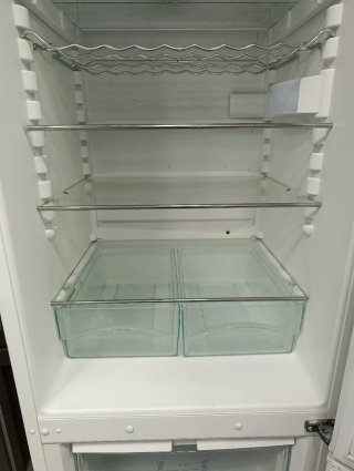 Nevera Liebherr 1.80x55cm No Frost