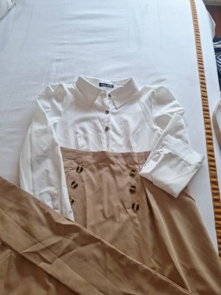 Vestido mujer manga larga beige y blanco