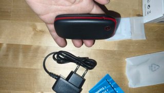 Teléfono móvil UKUU tipo concha negro