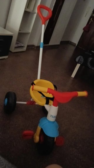 Triciclo infantil correpasillos nuevo