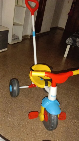 Triciclo infantil correpasillos nuevo