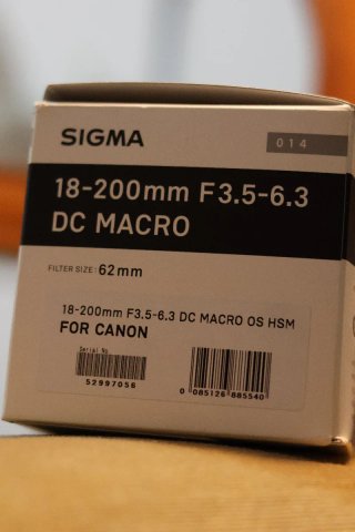 Sigma 18-200mm f/3.5-6.3 DC per Canon