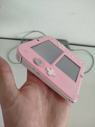 Nintendo 2DS Rosa con Cargador