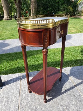 Mesa Auxiliar Luis XVI Madera y Metal