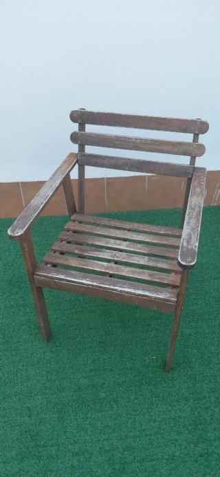 Conjunto terraza: mesa y 3 sillas