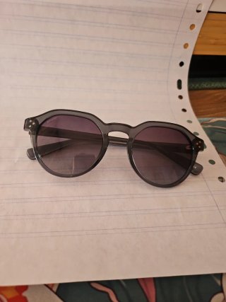 Gafas de sol sin estrenar