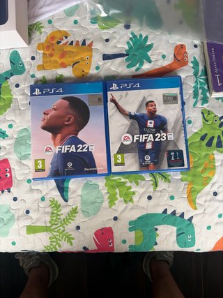 Pacchetto FIFA 22 e FIFA 23 per PS4