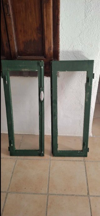 2 ventanas con cristal antiguas