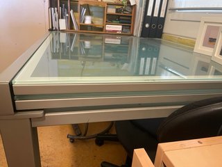Mesa de cristal extensible (largo entre 120-210cm)