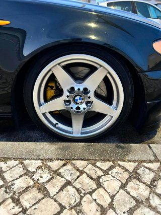 Vendo o cambio Llantas BMW Rondell 0021 17" 5x120